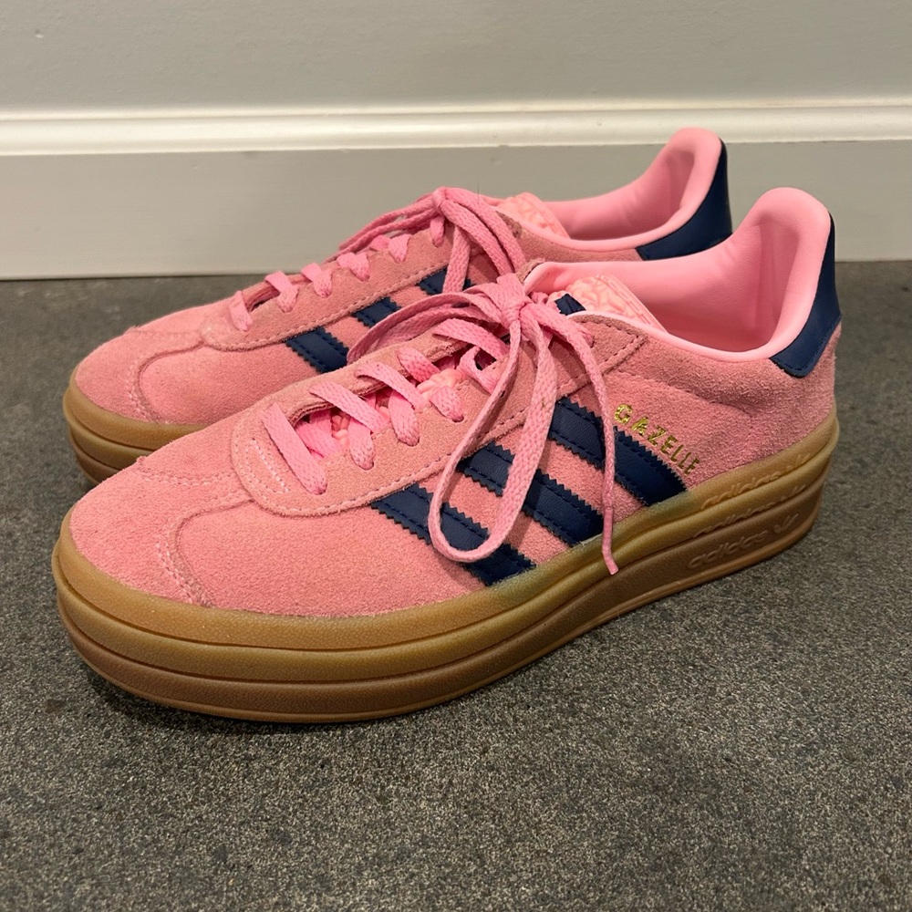 Adidas Women’s Gazelle Bold Pink Glow Gum Size 6